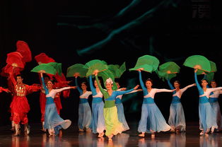 文藝輕騎下基層，時(shí)代新風(fēng)潤(rùn)紅塔