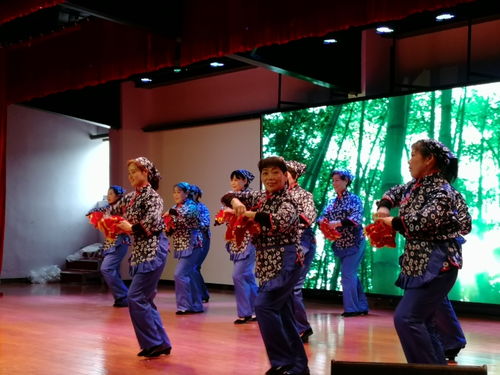 芳華綻放 巾幗禮贊——記“三八”國(guó)際婦女節(jié)文藝匯演